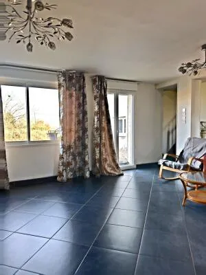 Maison à La Roche-en-Brenil — vignette 2