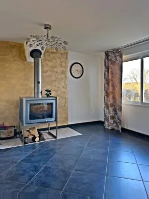 A VENDRE-Maison ancienne SUR de 1 514 m² DE TERRAIN-SECTEUR LA ROCHE EN BRENIL