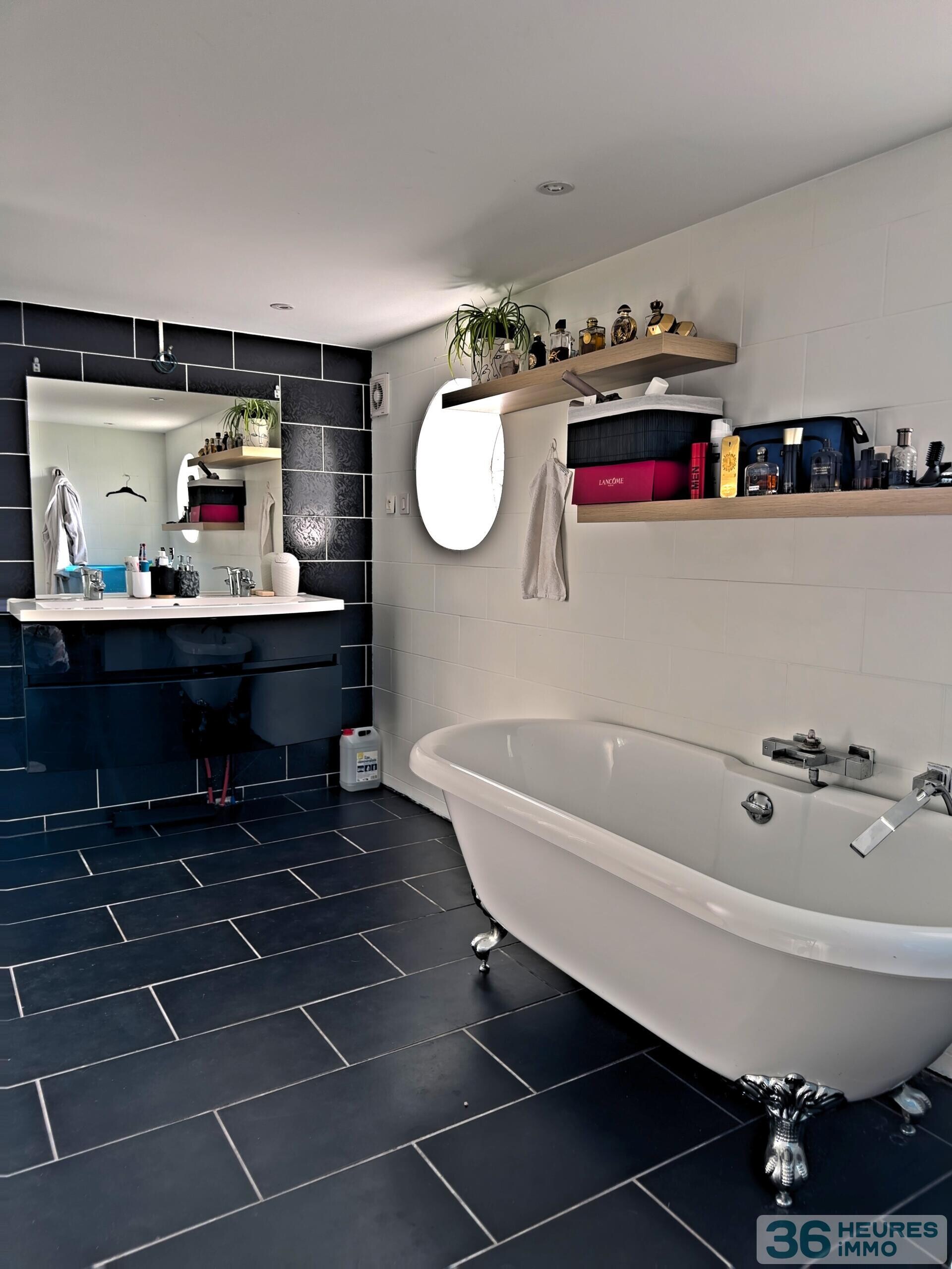 Maison à La Roche-en-Brenil — vignette 4
