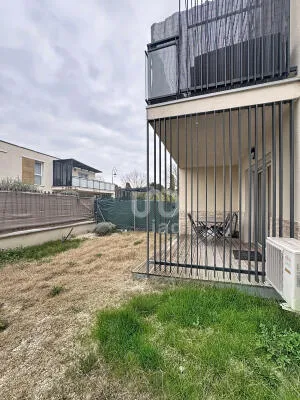 Appartement à Velleron — vignette 2