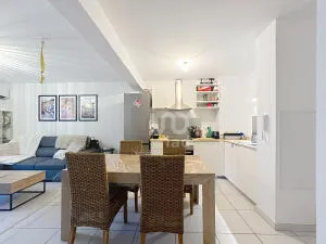 Appartement à Velleron — vignette 4