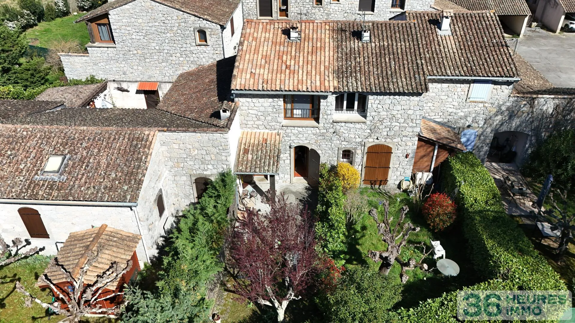 Maison à Vallon-Pont-d'Arc — vignette 10