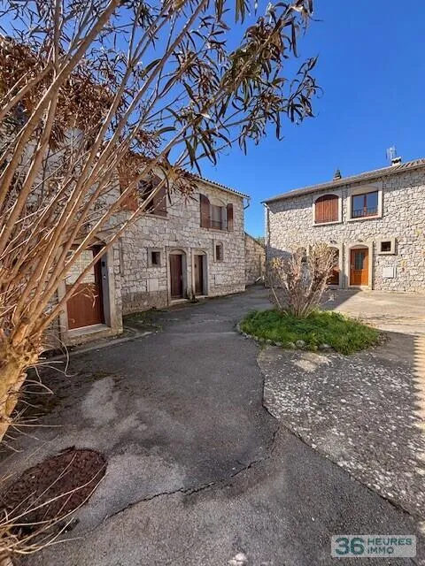 Maison à Vallon-Pont-d'Arc — vignette 64
