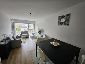 T2 lumineux avec loggia et box dans résidence récente de standing