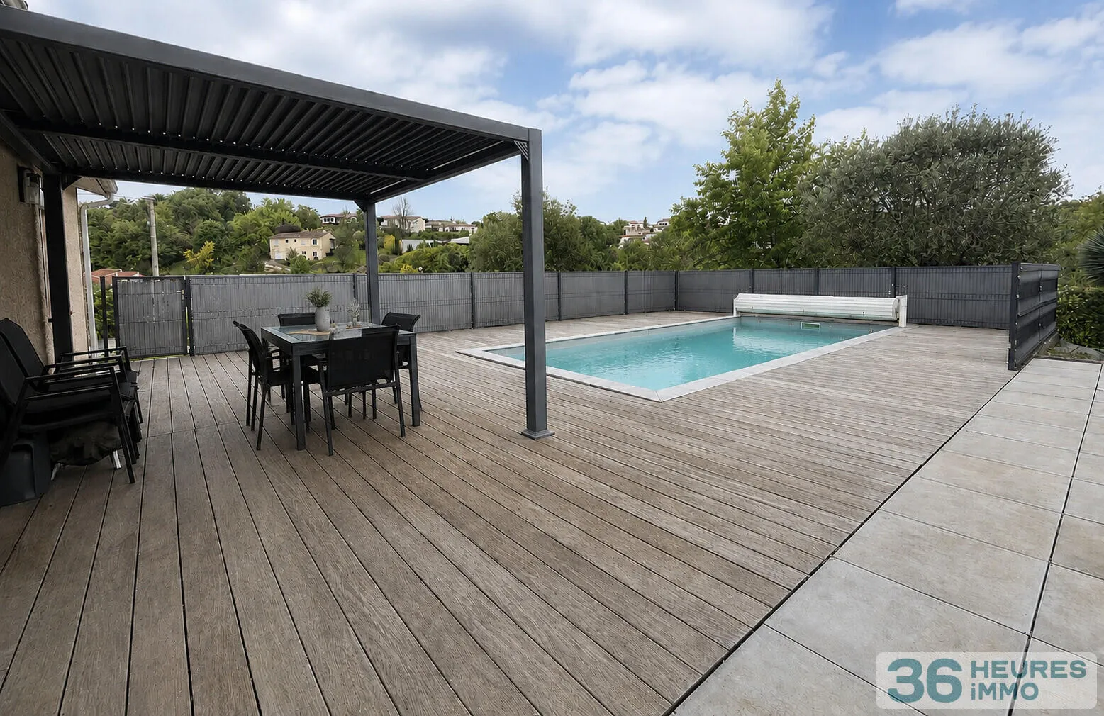 Maison familiale 5 pièces — cœur de village, piscine, terrasse 100 m²
