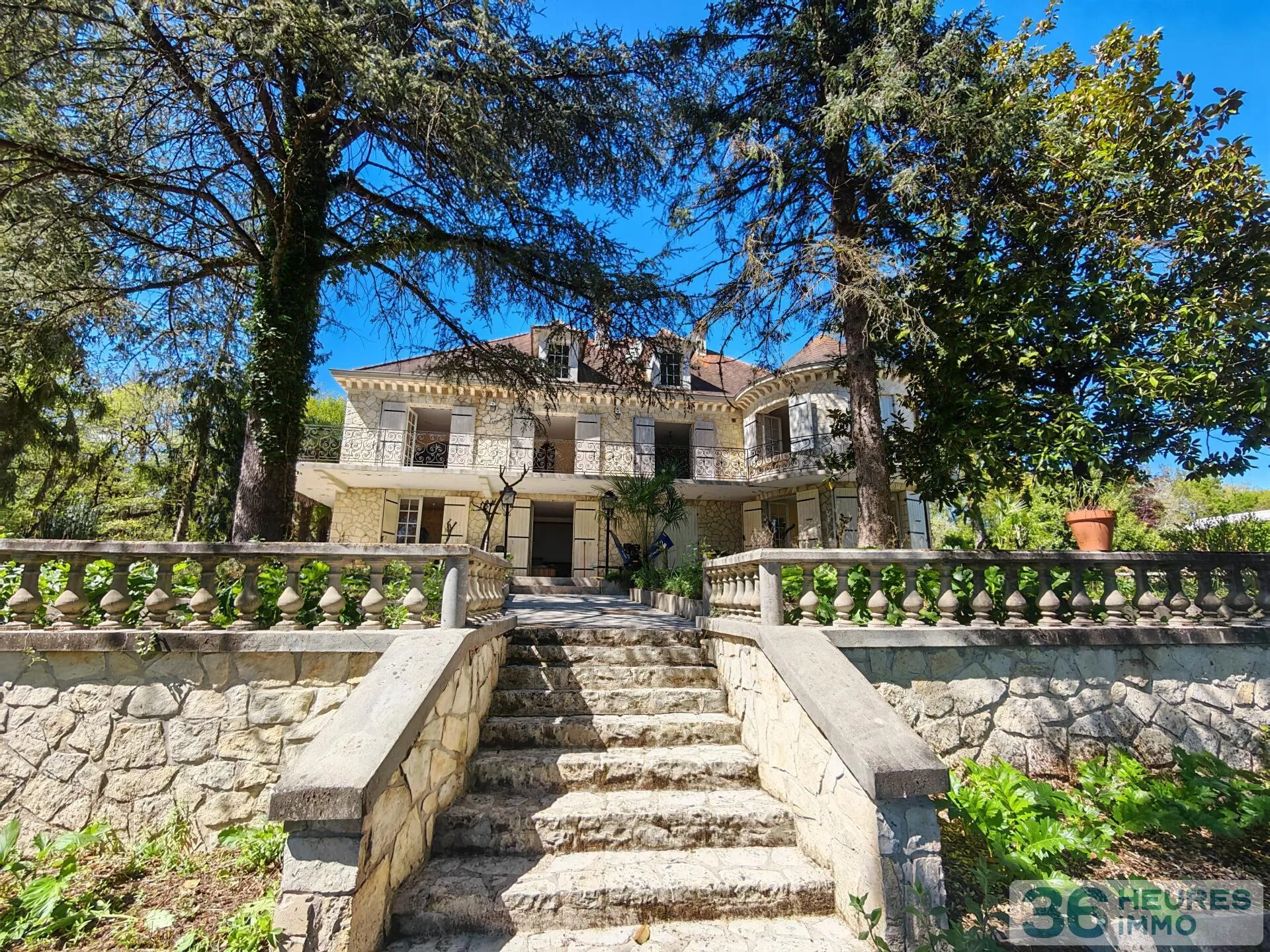 MAISON VILLETOUREIX