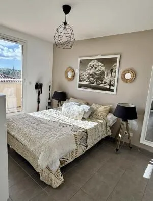 Appartement à Marignane — vignette 8