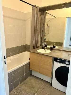 Appartement à Marignane — vignette 11