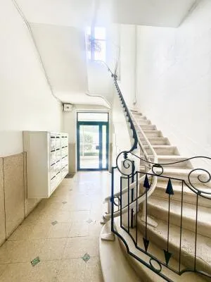 Appartement à Bordeaux — vignette 9