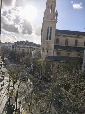 APPARTEMENT RUE BOBILLOT