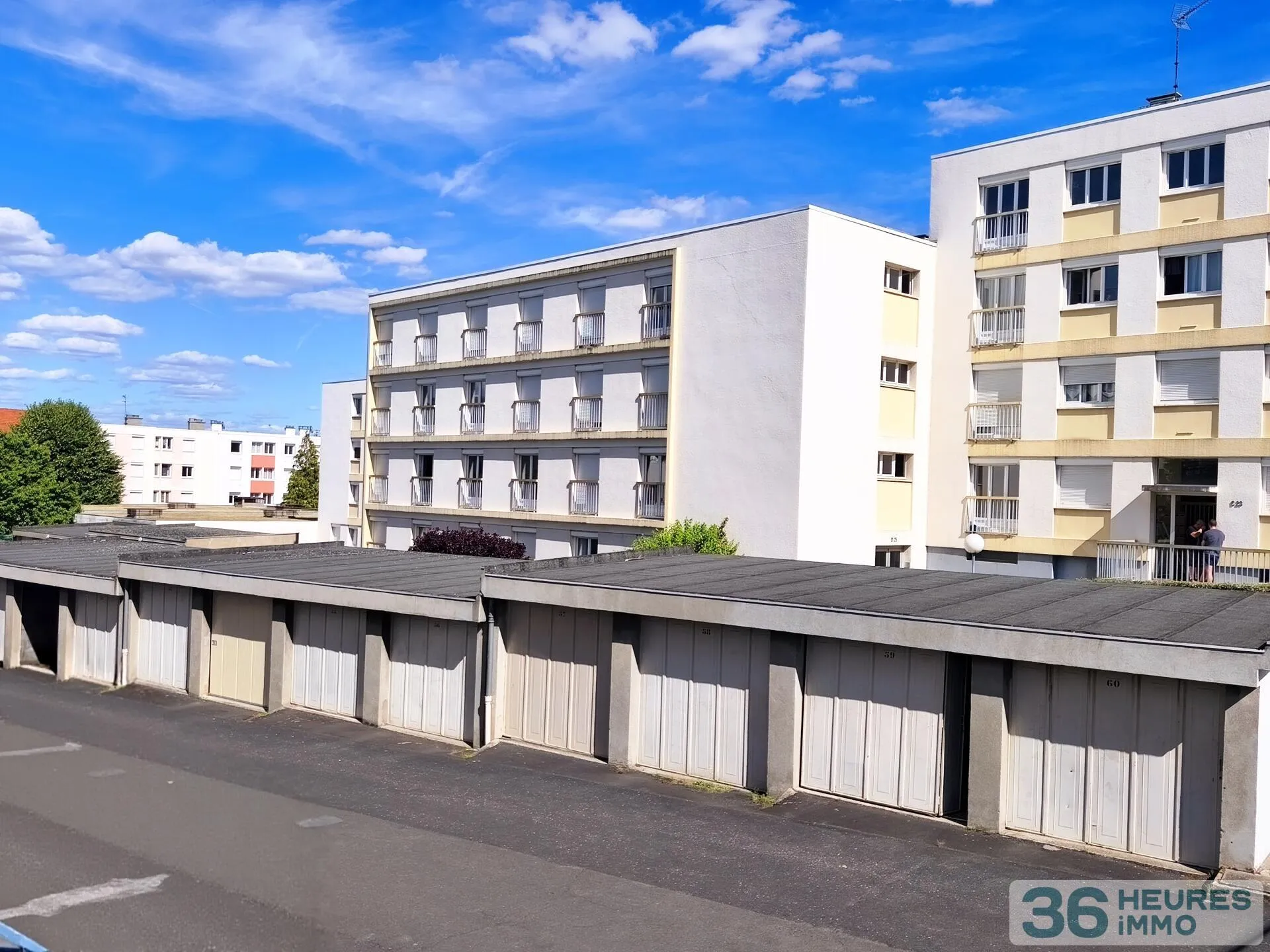 Studio avec cave et place de parking