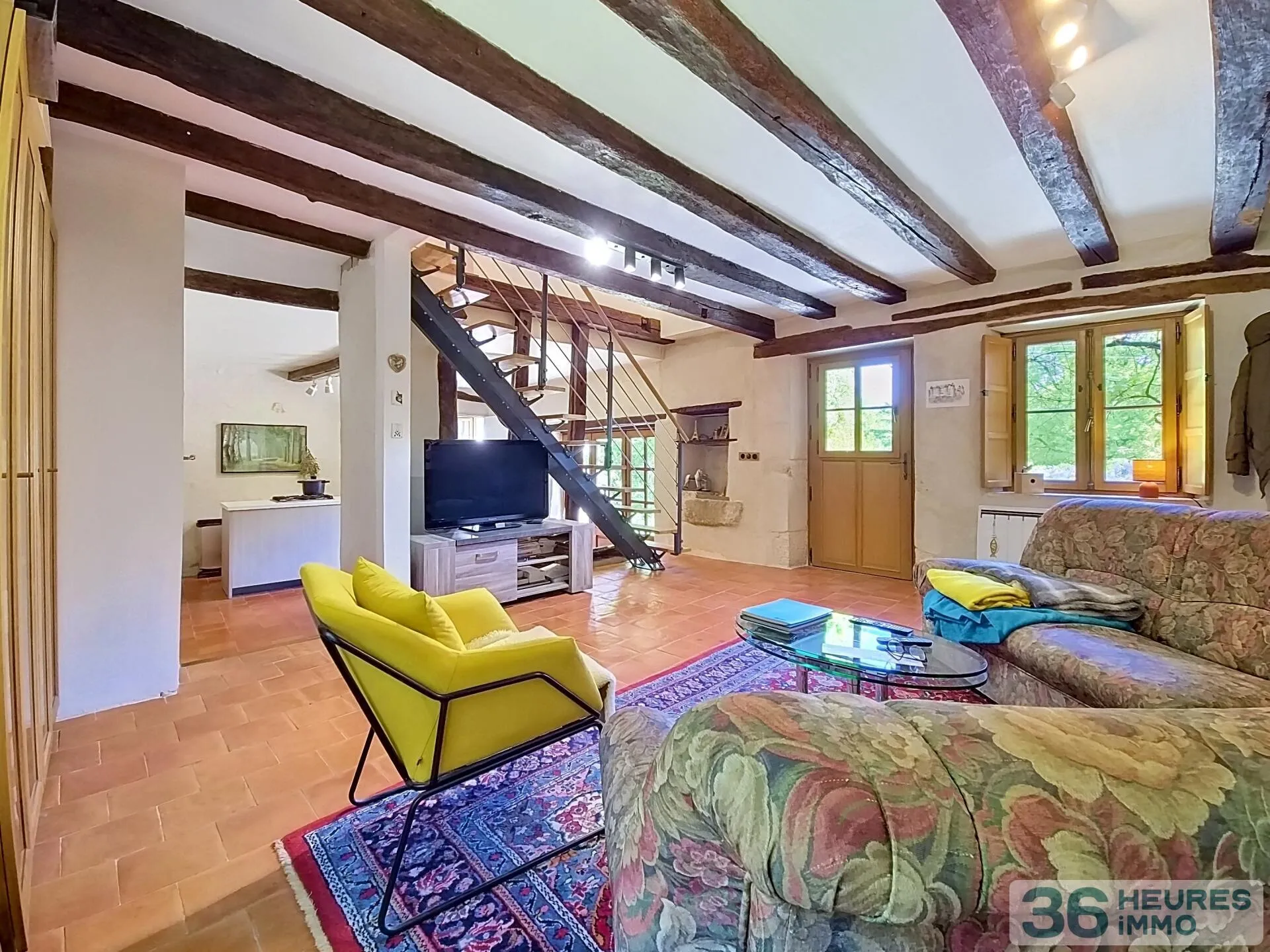 Maison de campagne avec forêt à Luynes