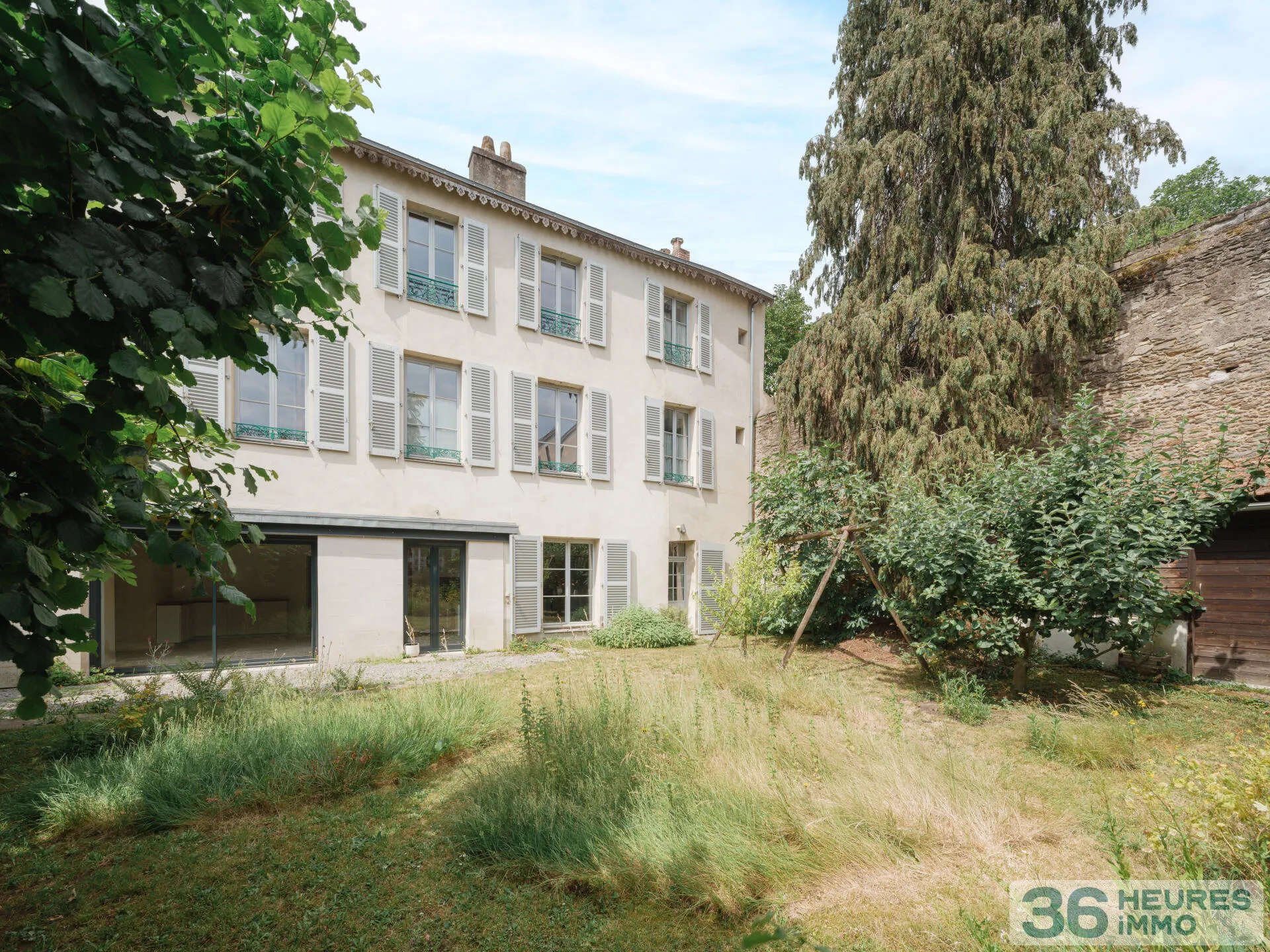 Maison Nantes Rue Malherbe 6 chambres et 2 Studios