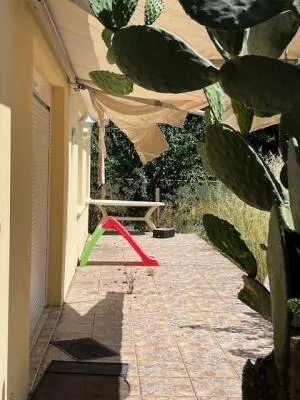 VENTE AUX ENCHERES MAISON MACAU PROCHE CENTRE 75M2 A RAFFRAICHIR