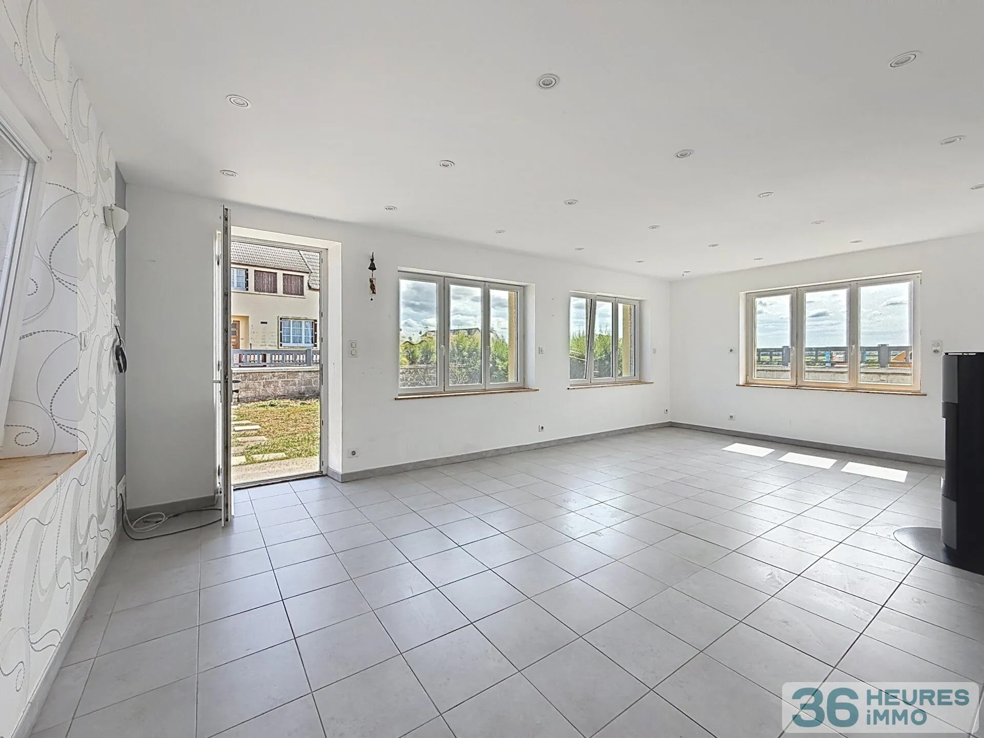 MAISON A 50 METRES DE LA MER