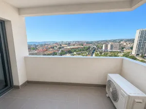 Investissement locatif – T3 dans résidence récente avec terrasse et parking – Marseille