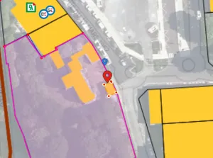 GUINGAMP HYPERCENTRE – Demeure en pierre de 442 m² sur un terrain d’environ 4 800 m²