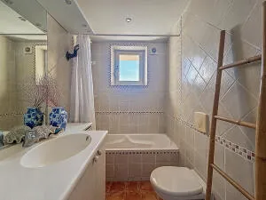 Maison à Châteauneuf-de-Gadagne — vignette 6