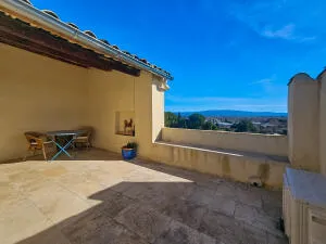 Maison à Châteauneuf-de-Gadagne — vignette 12