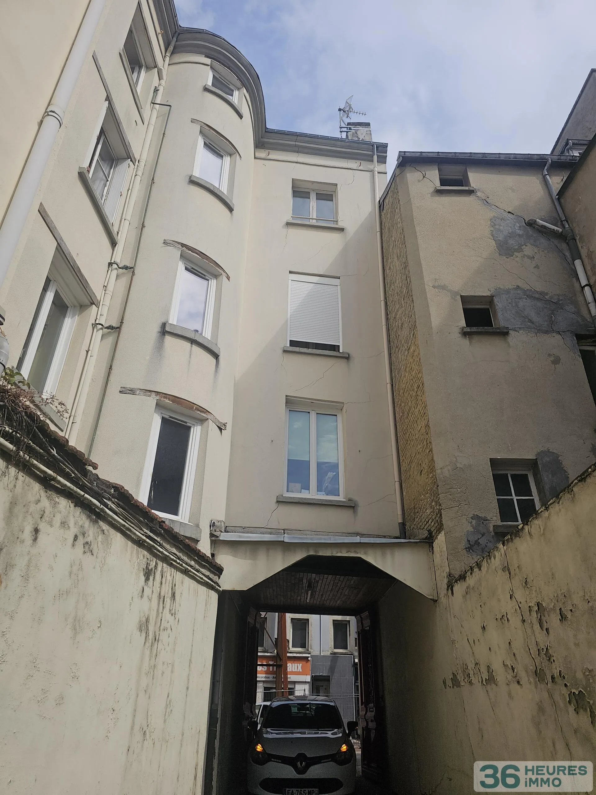 APPARTEMENT AVENUE RENE COTY AVEC TRAVAUX