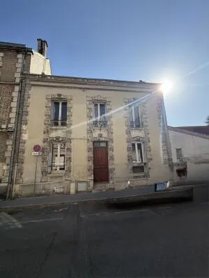 REIMS- rue des Capucins - Maison Rémoise T6 d’environ 112m2 à rénover