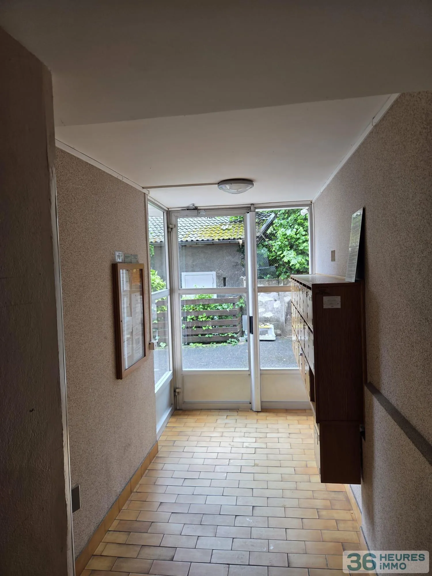 Appartement à Fontaine — vignette 2