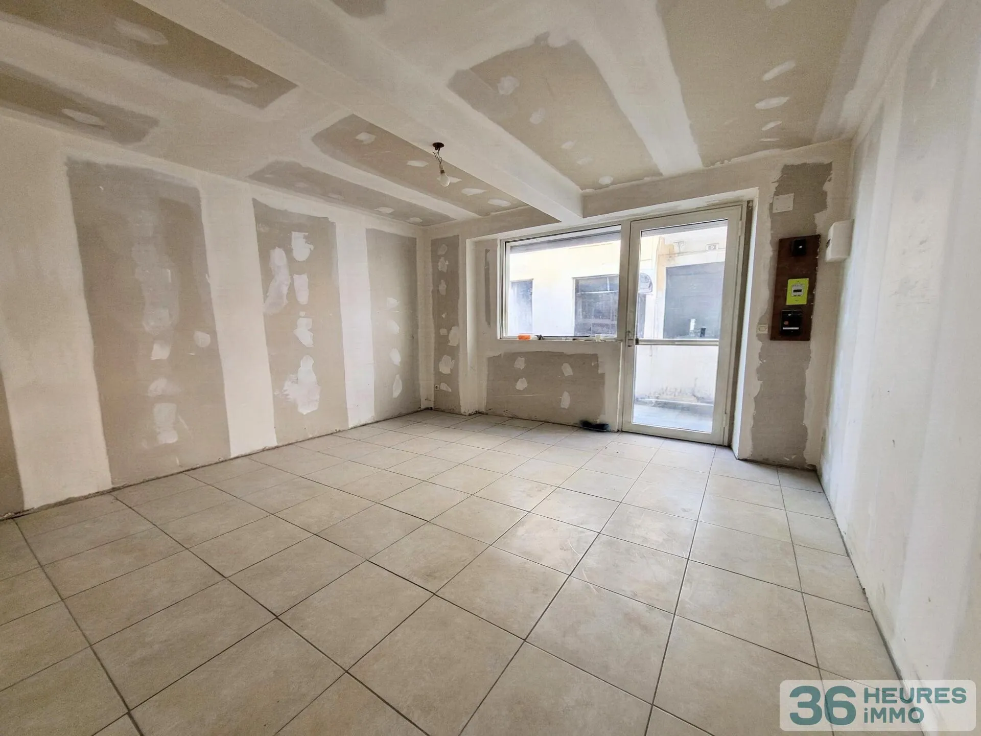 ALÈS – APPARTEMENT 43 M² – À AMÉNAGER