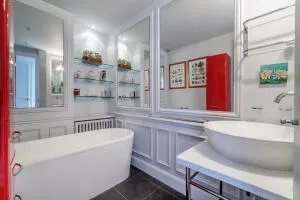 Appartement à Paris 4e Arrondissement — vignette 10