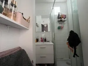 Appartement à Paris 20e Arrondissement — vignette 4