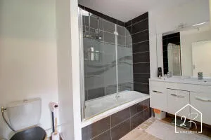 Maison à Sérézin-du-Rhône — vignette 13