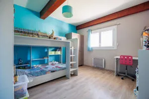 Maison à Saint-Genis-les-Ollières — vignette 9