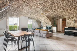 Appartement de type 5 de 150 m² - CLAIX