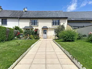 Maison dans le bourg de Parthenay de Bretagne