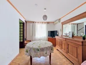Maison à Pernes-les-Fontaines — vignette 3