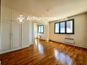 Appartement T3 avec balcon - Centre de Lyon 8ème