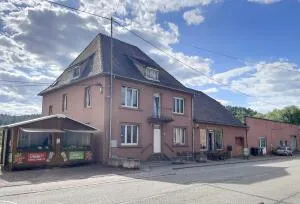 Immeuble mixte habitation/local commercial "boulangerie" sur terrain 3445 m² à PHILIPPSBOURG