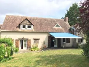 MAISON 137m² - 3 CHAMBRES- GARAGE -DEPENDANCE - MAYET ( SARTHE)