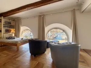 Appartement à Marseille 1er Arrondissement — vignette 2