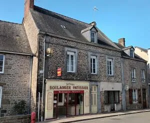 VENTE IMMEUBLE ST DENIS DE GASTINES