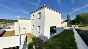 Maison à Vagnas — vignette 2