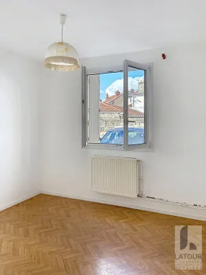 Appartement à Périgueux — vignette 6
